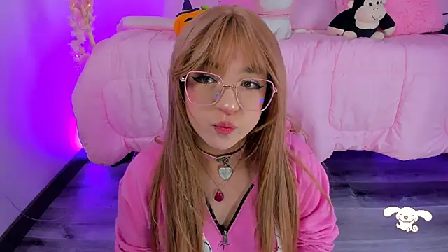 hannacutegod online show from October 6, 2025, 5:38 am