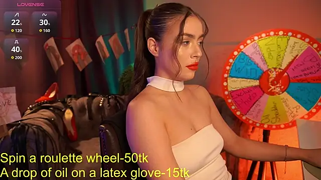 Snapshot of EmiliyaRoude chatting on September 20, 2025, 1:01 pm EmiliyaRoude online show from September 20, 2025, 1:01 pm