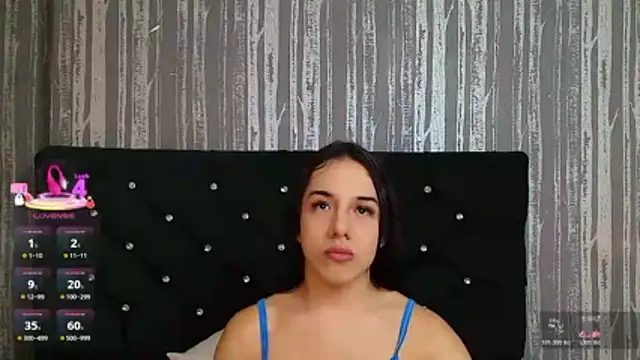Alicee Moonn online show from June 7, 2026, 5:27 pm
