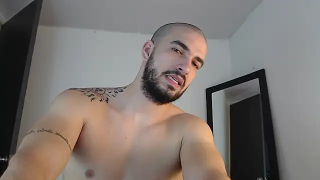 Snapshot of SouthernMilk chatting on September 15, 2025, 1:00 pm SouthernMilk online show from September 15, 2025, 1:00 pm