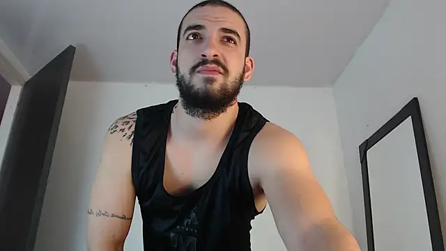 Snapshot of SouthernMilk chatting on September 28, 2025, 3:17 pm SouthernMilk online show from September 28, 2025, 3:17 pm