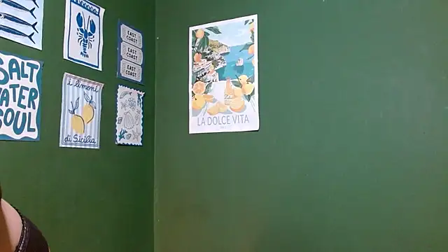 Roxiehood online show from February 3, 2026, 2:53 am