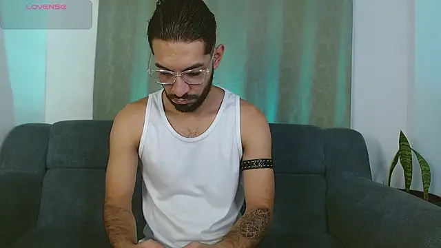 Snapshot of ReyPablo1 chatting on October 2, 2025, 10:17 pm ReyPablo1 online show from October 2, 2025, 10:17 pm