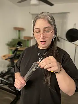 Alix Valentine online show from February 6, 2026, 9:18 pm