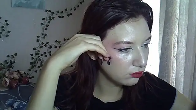 Lily Ember online show from October 14, 2025, 10:49 am