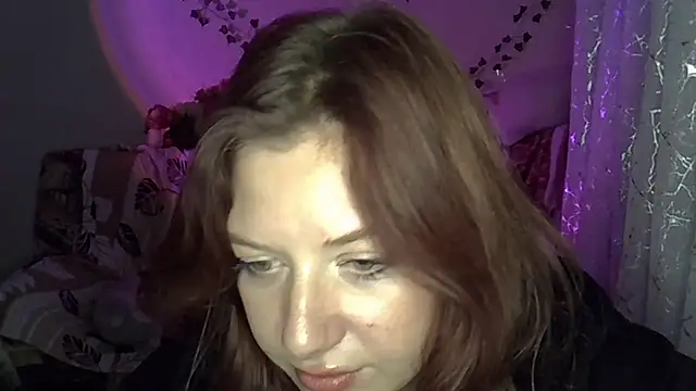 Lily Ember online show from November 28, 2025, 6:21 pm