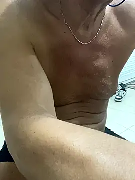 Snapshot of Unique_X_perience chatting on September 13, 2025, 3:17 am Unique X perience online show from September 13, 2025, 3:17 am