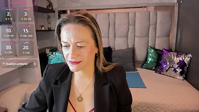 Charlot milf online show from October 14, 2025, 12:06 pm