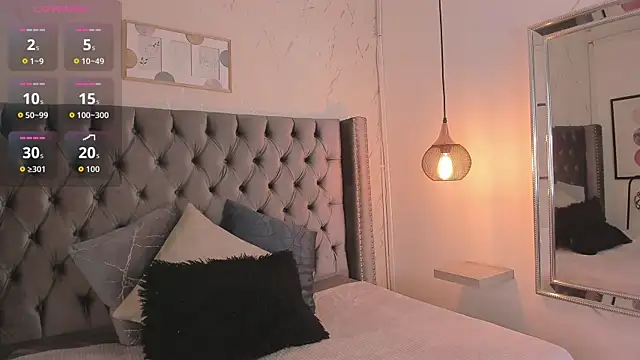 Snapshot of Anya_Belth chatting on October 24, 2025, 7:54 pm Anya Belth online show from October 24, 2025, 7:54 pm