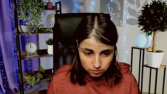 MartaEdams online show from December 18, 2025, 6:19 am