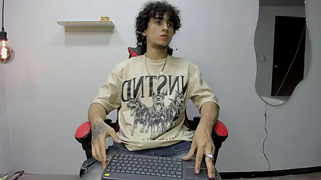 JackesTaylor online show from November 8, 2025, 4:34 am