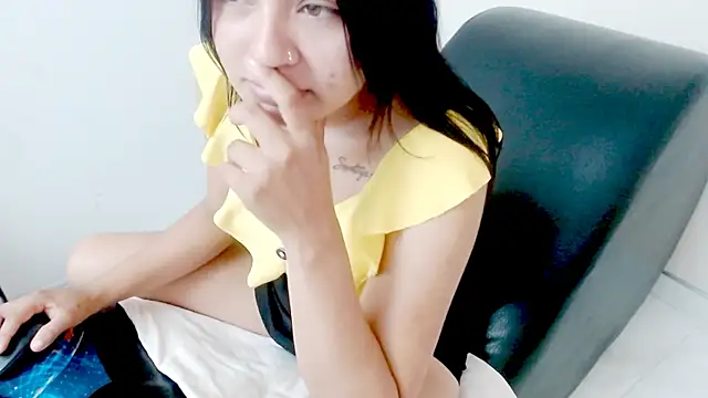 eladyrous98 online show from March 23, 2026, 5:50 pm