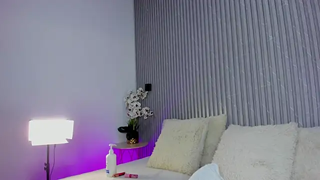 Snapshot of DAFNECOX chatting on September 19, 2025, 3:08 am DAFNECOX online show from September 19, 2025, 3:08 am