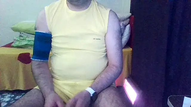 st206boy online show from April 15, 2026, 9:48 pm