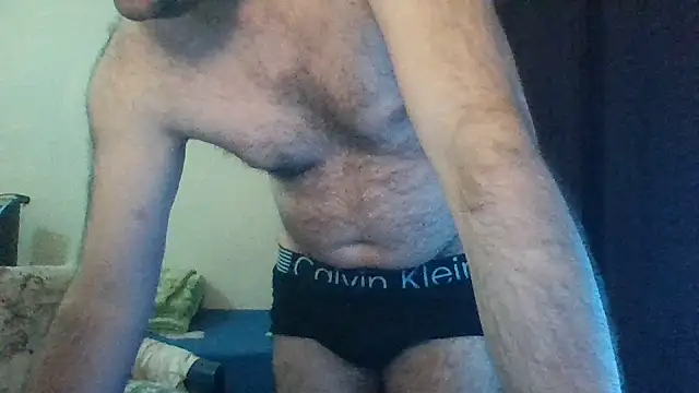 Snapshot of st206boy chatting on June 11, 2026, 12:32 am st206boy online show from June 11, 2026, 12:32 am