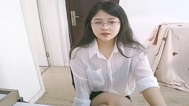 Snapshot of 98bunny chatting on October 13, 2025, 2:44 am 98bunny online show from October 13, 2025, 2:44 am