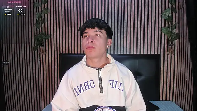 Felipe boy1 online show from September 10, 2025, 4:01 am
