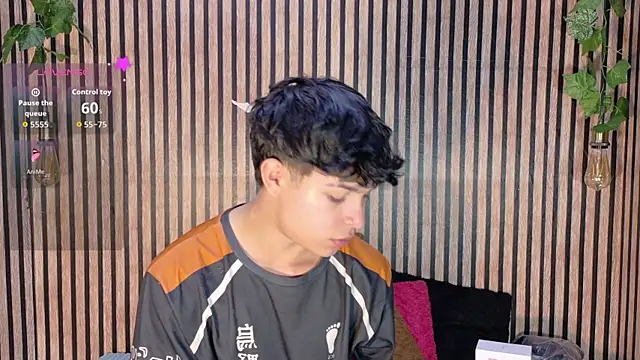 Snapshot of Felipe_boy1 chatting on October 11, 2025, 3:39 am Felipe boy1 online show from October 11, 2025, 3:39 am