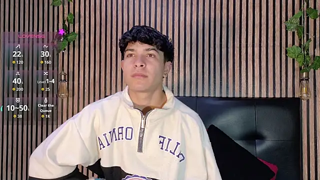 Snapshot of Felipe_boy1 chatting on October 12, 2025, 3:38 am Felipe boy1 online show from October 12, 2025, 3:38 am