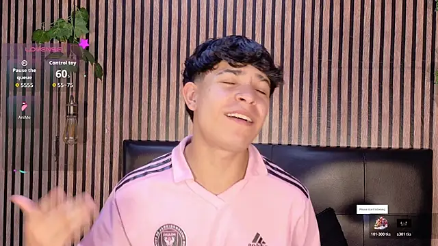 Snapshot of Felipe_boy1 chatting on October 24, 2025, 3:25 am Felipe boy1 online show from October 24, 2025, 3:25 am