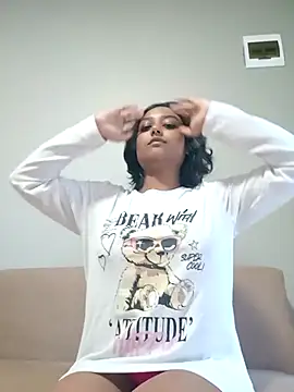 Snapshot of littlemissdevil69 chatting on September 25, 2025, 2:54 pm littlemissdevil69 online show from September 25, 2025, 2:54 pm