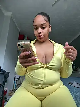 Snapshot of Regina69slut chatting on May 6, 2026, 3:39 pm Regina69slut online show from May 6, 2026, 3:39 pm