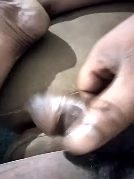 Snapshot of Curvy_Pounder chatting on October 11, 2025, 3:21 pm Curvy Pounder online show from October 11, 2025, 3:21 pm