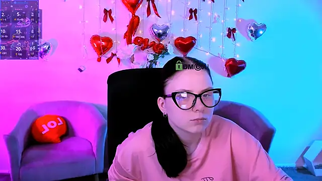 Snapshot of foxy_tease_ chatting on February 23, 2026, 10:51 pm foxy tease online show from February 23, 2026, 10:51 pm