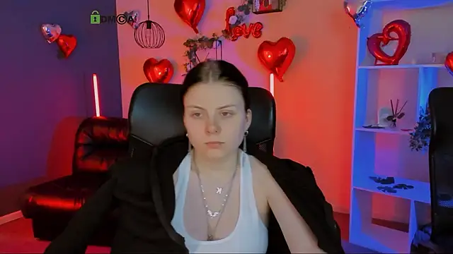 Snapshot of foxy_tease_ chatting on March 5, 2026, 3:02 am foxy tease online show from March 5, 2026, 3:02 am