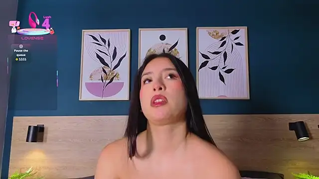 SarahMiler  online show from November 20, 2025, 7:46 pm