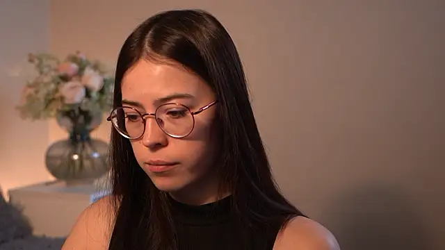 ywixos online show from February 7, 2026, 3:16 pm