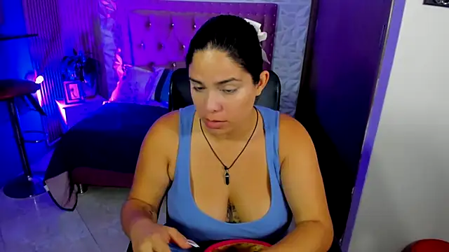 lucia ht online show from October 10, 2025, 1:26 am