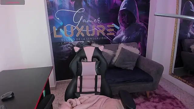 Snapshot of Liamartinn chatting on October 30, 2025, 1:56 pm Liamartinn online show from October 30, 2025, 1:56 pm