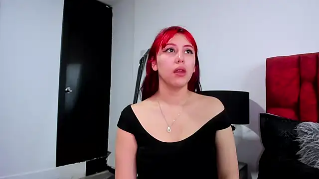 Snapshot of Maddy_Mills chatting on September 19, 2025, 3:13 pm Maddy Mills online show from September 19, 2025, 3:13 pm