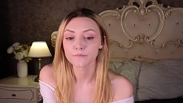 Snapshot of CindyFors chatting on September 26, 2025, 8:57 pm CindyFors online show from September 26, 2025, 8:57 pm