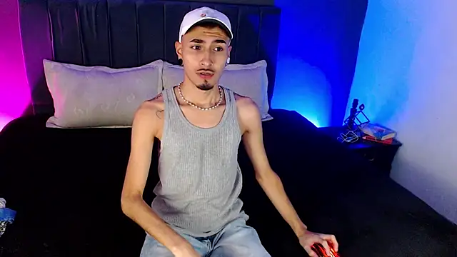 Toyboy richard online show from July 14, 2026, 10:21 am