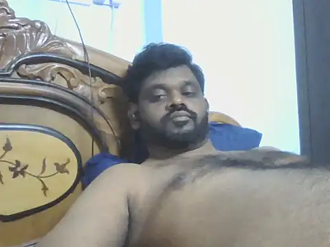 lustboystraight online show from May 13, 2026, 8:06 pm