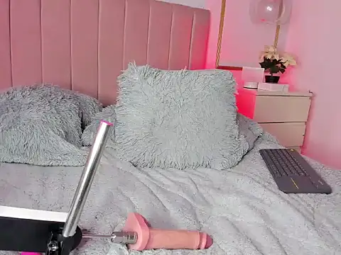 Dannaewins online show from February 7, 2026, 4:27 am