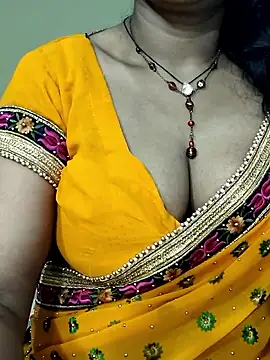 Snapshot of Hotty_Sonali chatting on September 30, 2025, 1:16 pm Hotty Sonali online show from September 30, 2025, 1:16 pm