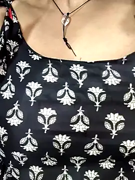 Snapshot of Hotty_Sonali chatting on October 1, 2025, 7:31 pm Hotty Sonali online show from October 1, 2025, 7:31 pm