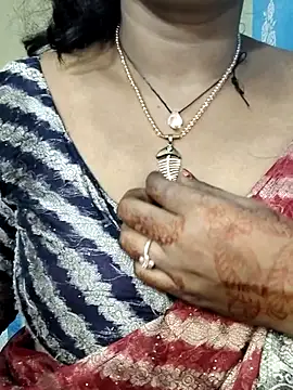 Snapshot of Hotty_Sonali chatting on October 4, 2025, 1:36 am Hotty Sonali online show from October 4, 2025, 1:36 am