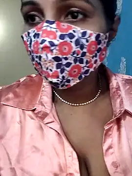 Snapshot of Hotty_Sonali chatting on October 6, 2025, 3:20 pm Hotty Sonali online show from October 6, 2025, 3:20 pm