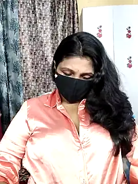 Hotty Sonali online show from May 5, 2026, 12:35 pm