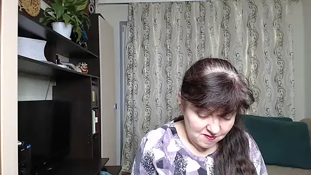 Illusionq online show from November 14, 2025, 5:06 am