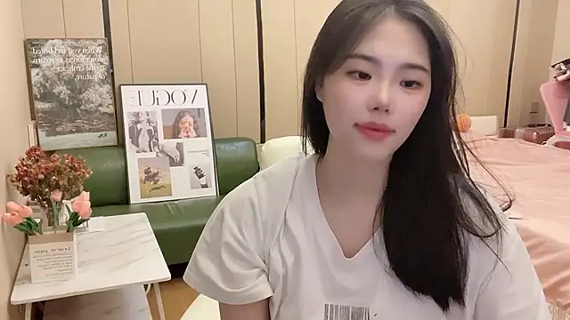 Snapshot of suki-1 chatting on September 21, 2025, 8:27 am suki-1 online show from September 21, 2025, 8:27 am