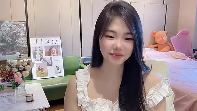 Snapshot of suki-1 chatting on October 8, 2025, 8:34 am suki-1 online show from October 8, 2025, 8:34 am