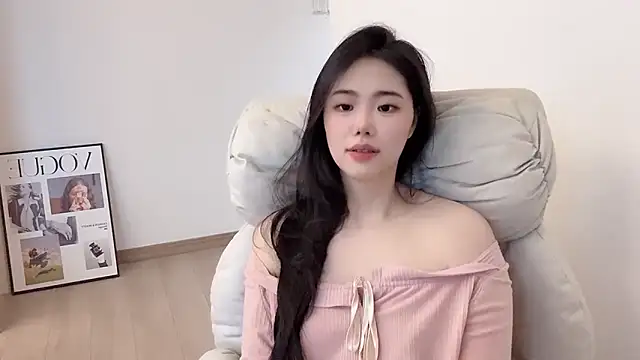 suki-1 online show from June 12, 2026, 9:08 am