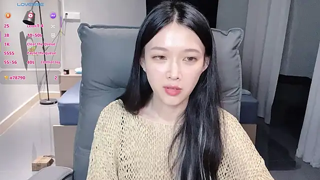 Snapshot of NiNi-baby520 chatting on October 24, 2025, 3:52 pm NiNi-baby520 online show from October 24, 2025, 3:52 pm