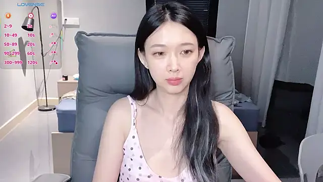 Snapshot of NiNi-baby520 chatting on November 2, 2025, 7:33 am NiNi-baby520 online show from November 2, 2025, 7:33 am