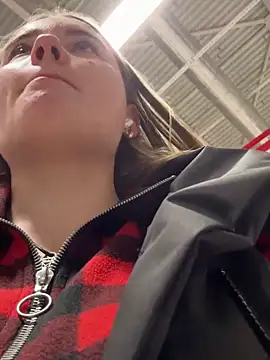 StephanieMur online show from September 29, 2025, 6:18 am